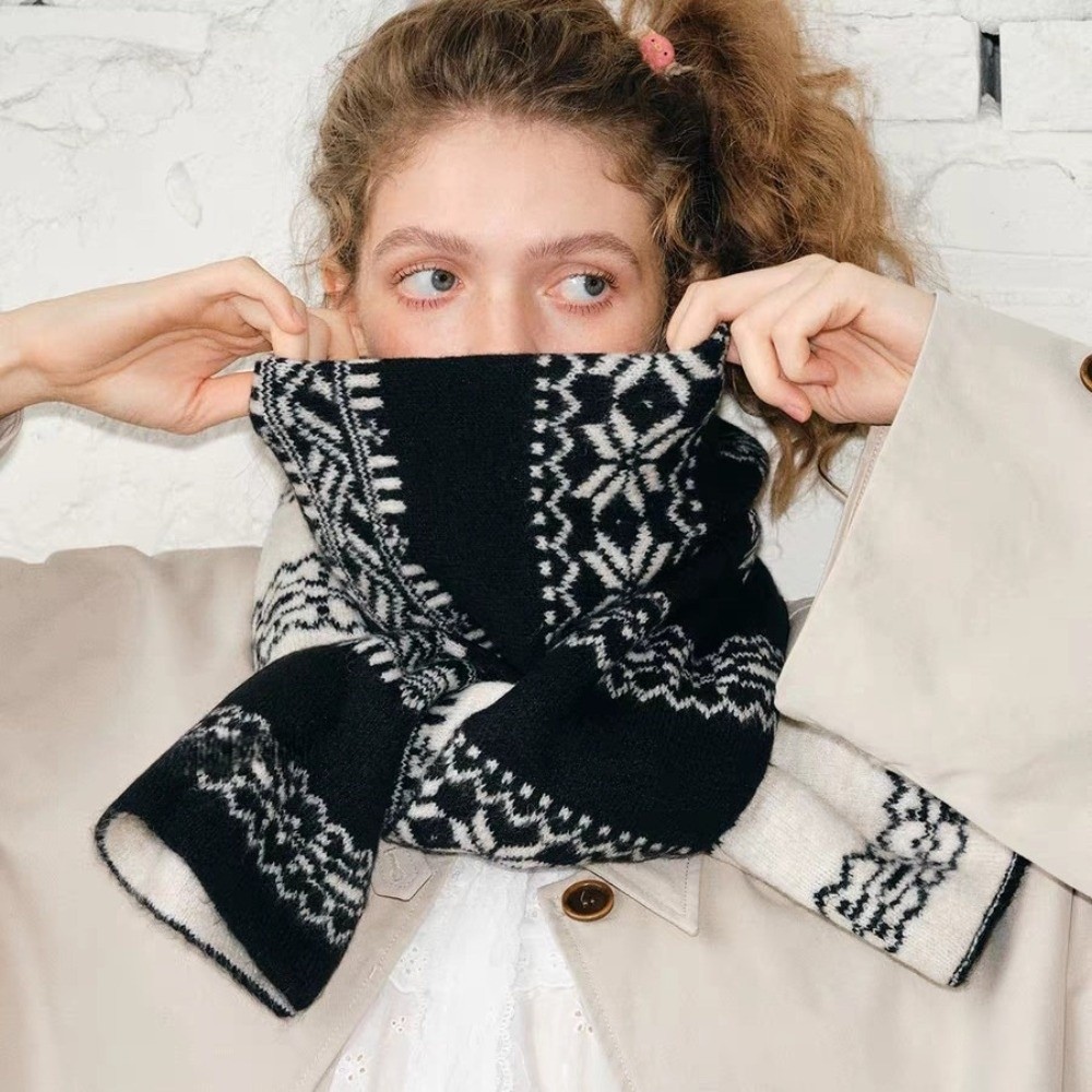 Knitted Fabric Christmas Scarf - Women'S Korean Accessories ulasan dan harga