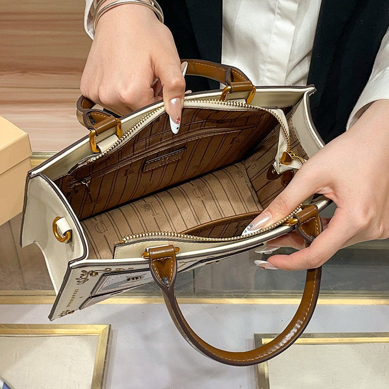 2026 New Hong Kong Genuine Lea - Women Accessories Business ulasan dan harga